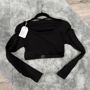 Elegant Black Long Sleeve Crop Top